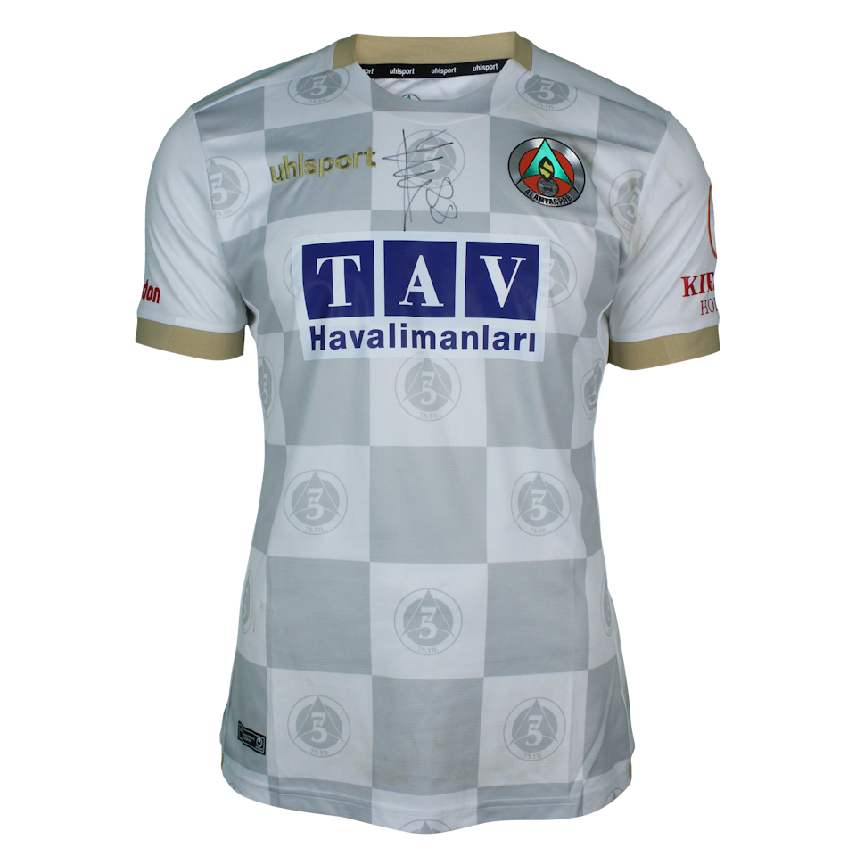 Yusuf Özdemir Alanyaspor forması
