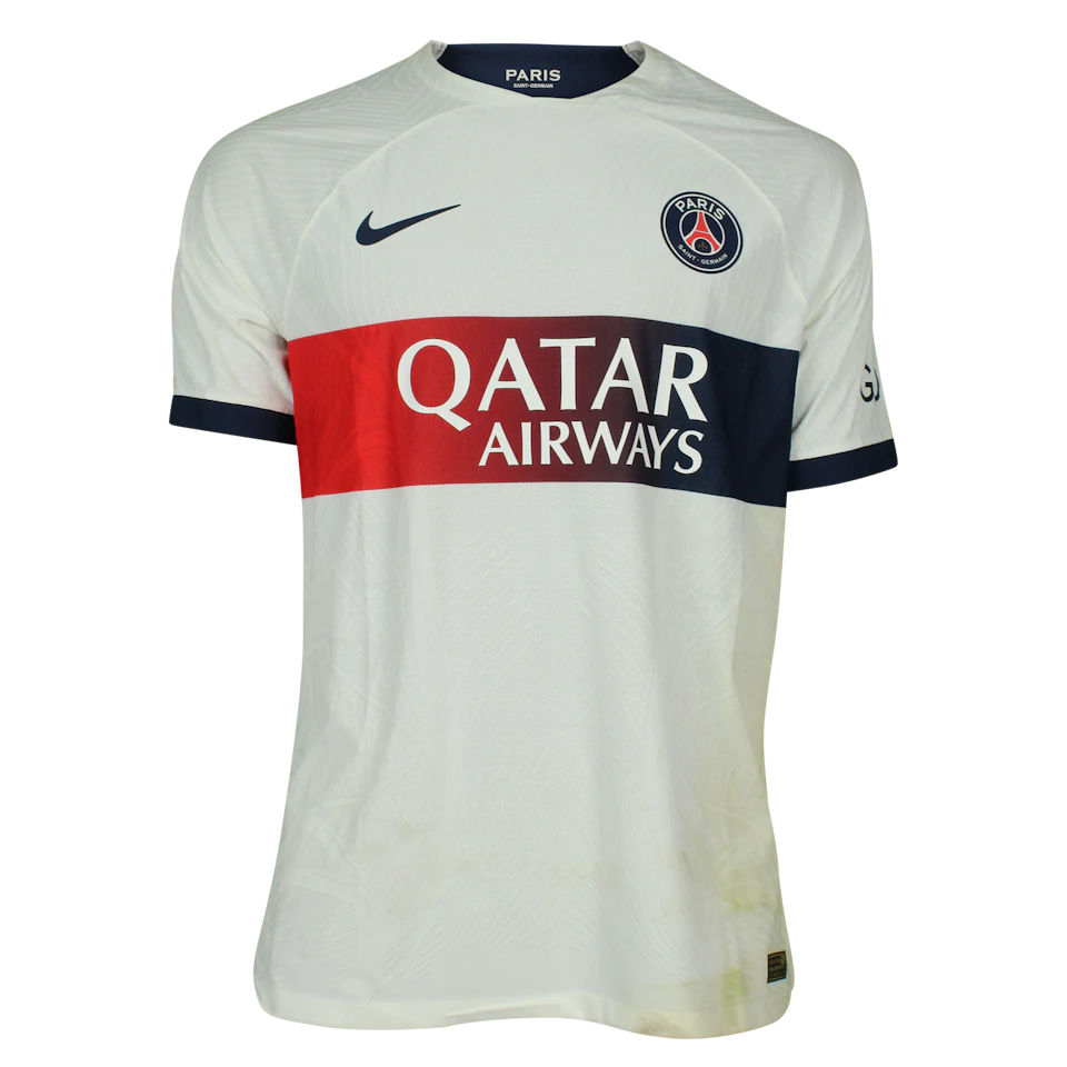 Paris Saint-Germain 팀의 Kylian Mbappé 셔츠