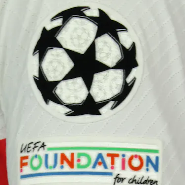 来自Paris Saint-Germain的Nordi Mukiele球衣