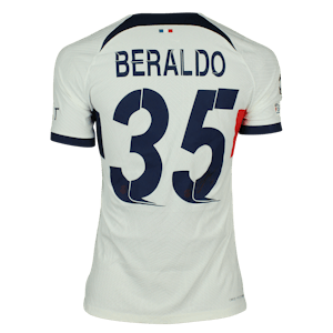 Lucas Lopes Beraldo Paris Saint-Germain forması