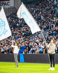 Olympique de Marseille vs RC Lens | Porte drapeau & 2 tickets - 2