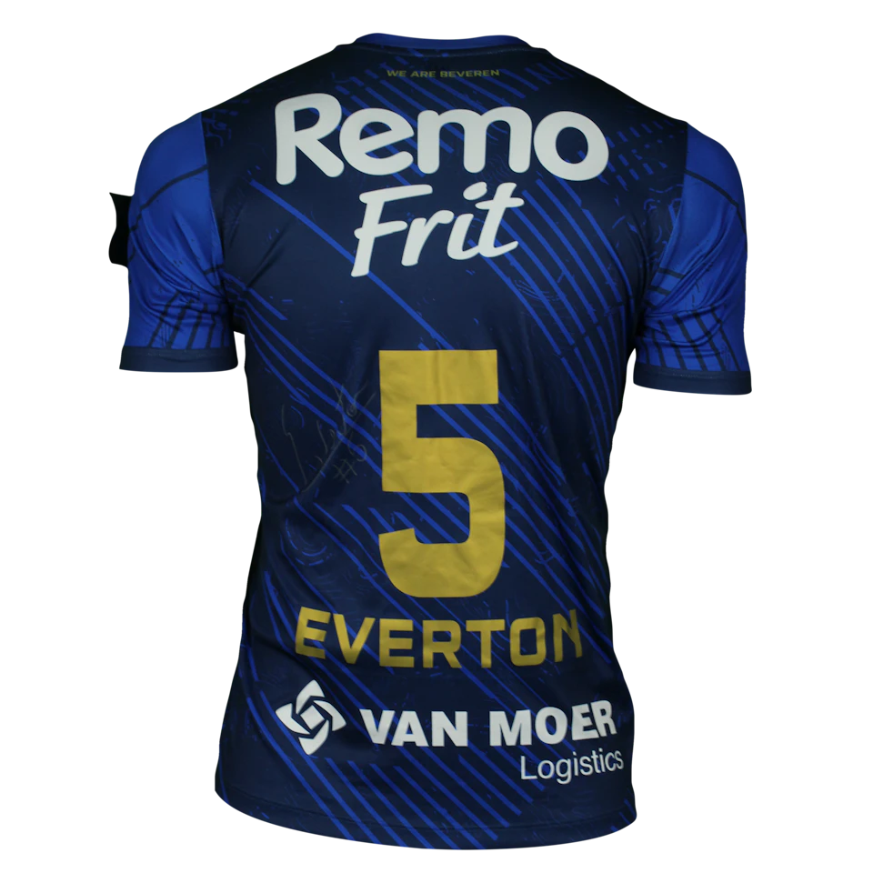 来自S.K. Beveren的Everton Luiz Guimaraes Bilher球衣