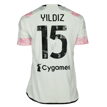 Kenan Yıldız Juventus FC shirt