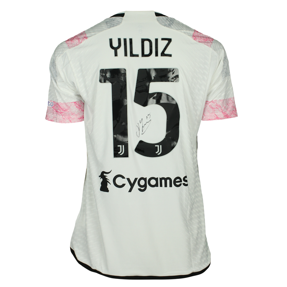 Kenan Yıldız Juventus FC shirt