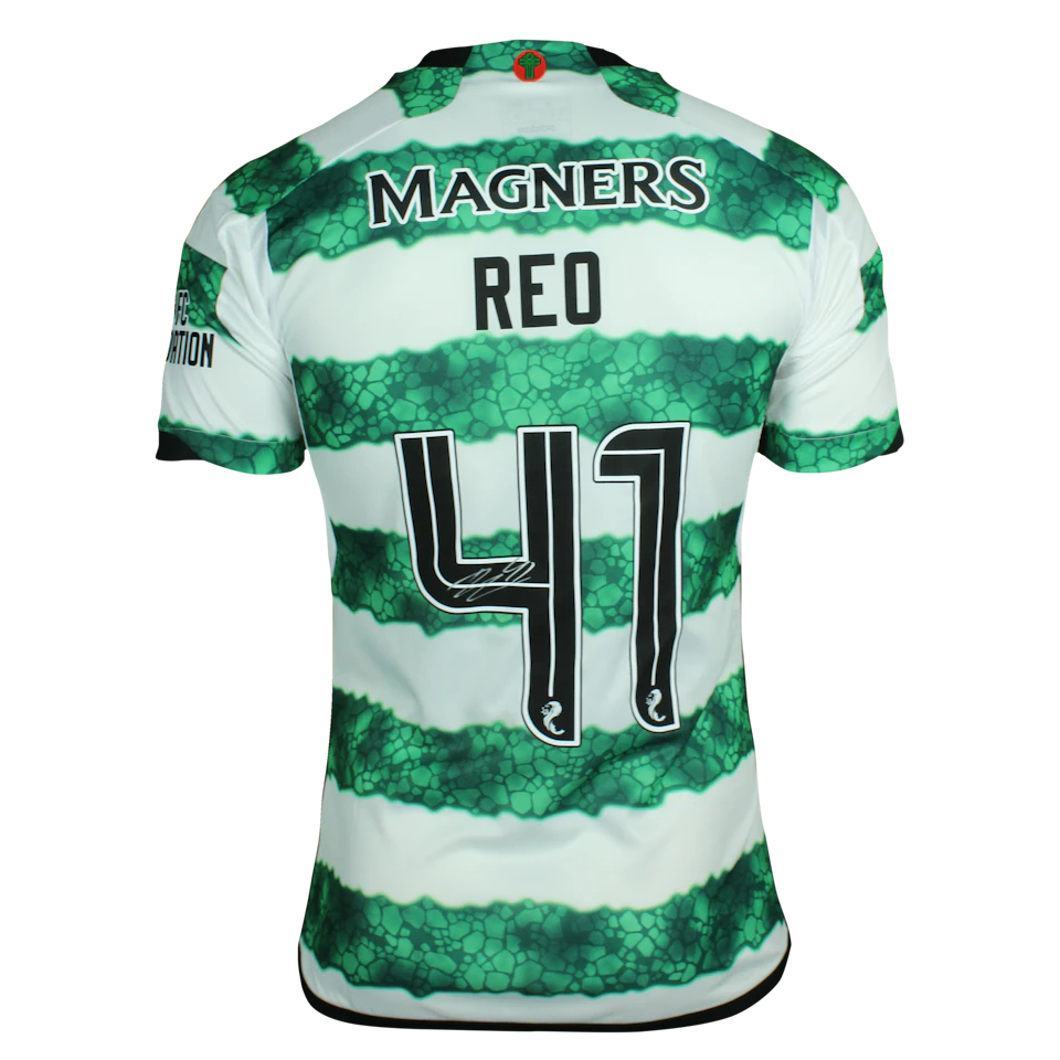 来自Celtic的Reo Hatate 旗手怜央球衣