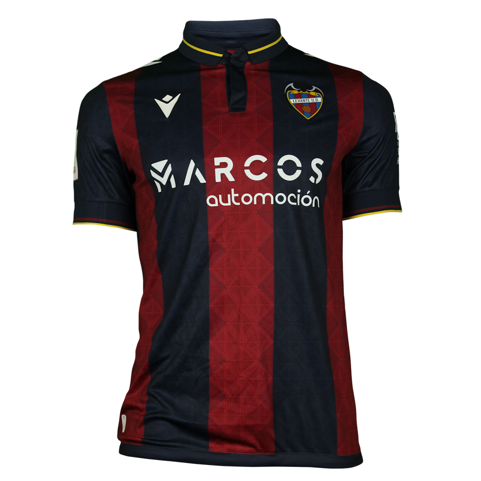 Adrián De la Fuente Levante UD camisa.