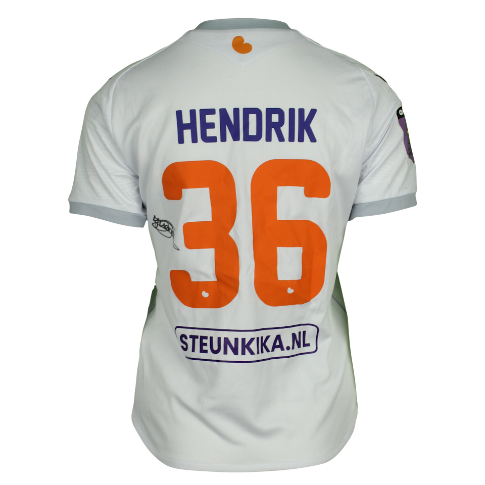 来自SC Heerenveen W的Juanita Biegbudu球衣
