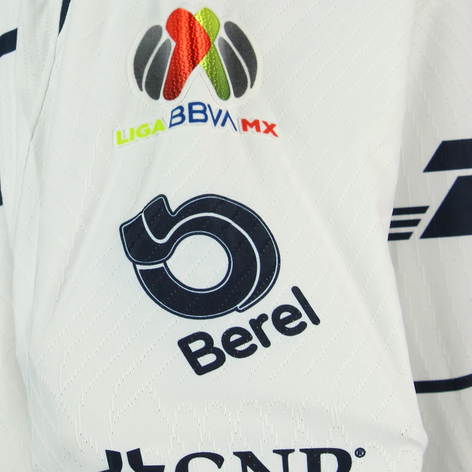 Guillermo Martínez Pumas shirt