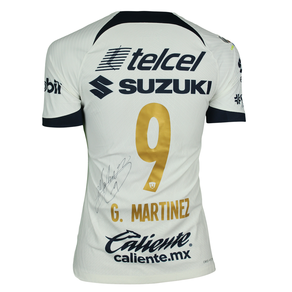 Guillermo Martinez Ayala Pumas jersey