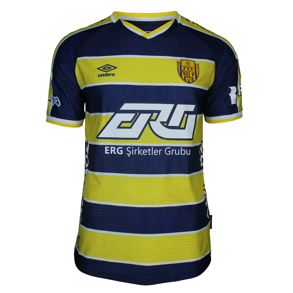 Uroš Radaković Ankaragücü shirt