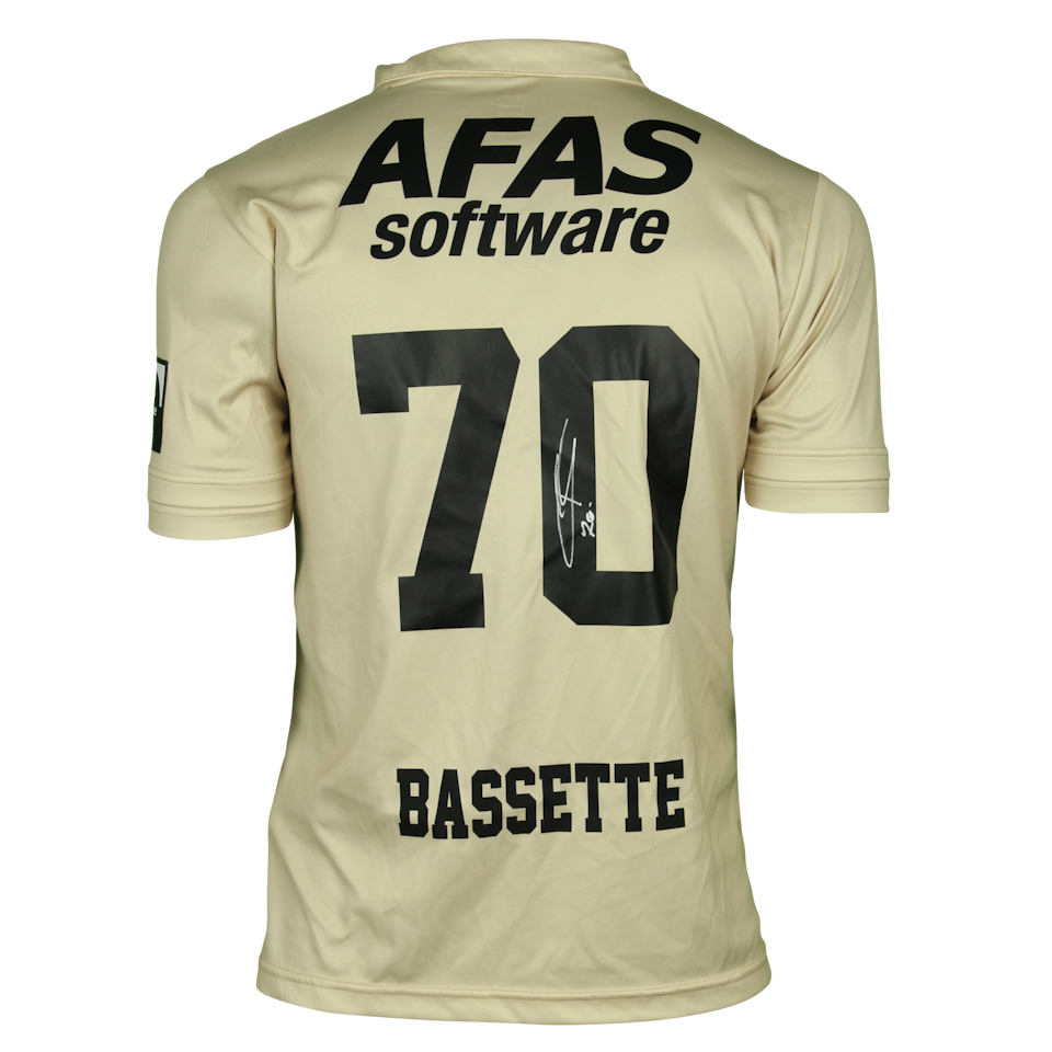Norman Bassette KV Mechelen shirt