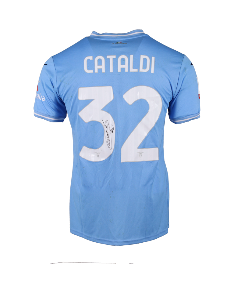来自Lazio的Danilo Cataldi球衣