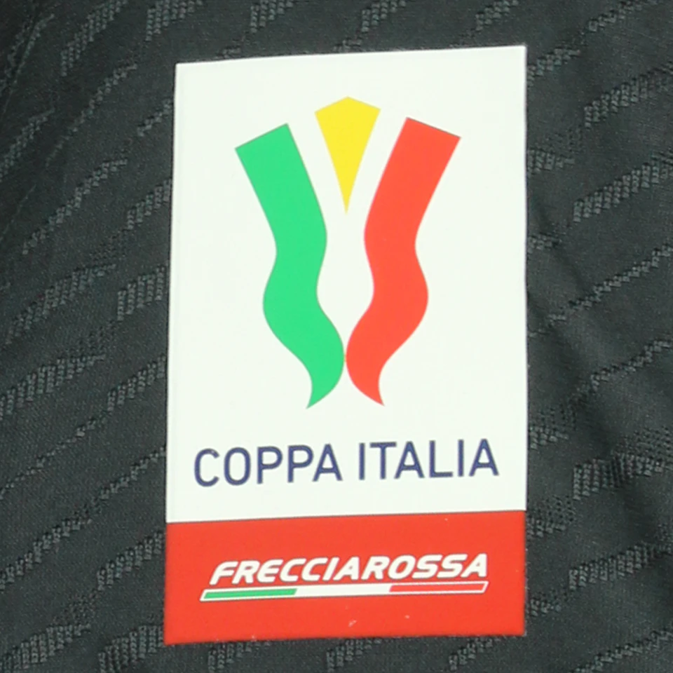 来自Juventus FC的Adrien Rabiot球衣