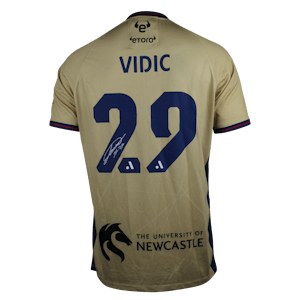 Justin Vidic Newcastle Jets shirt