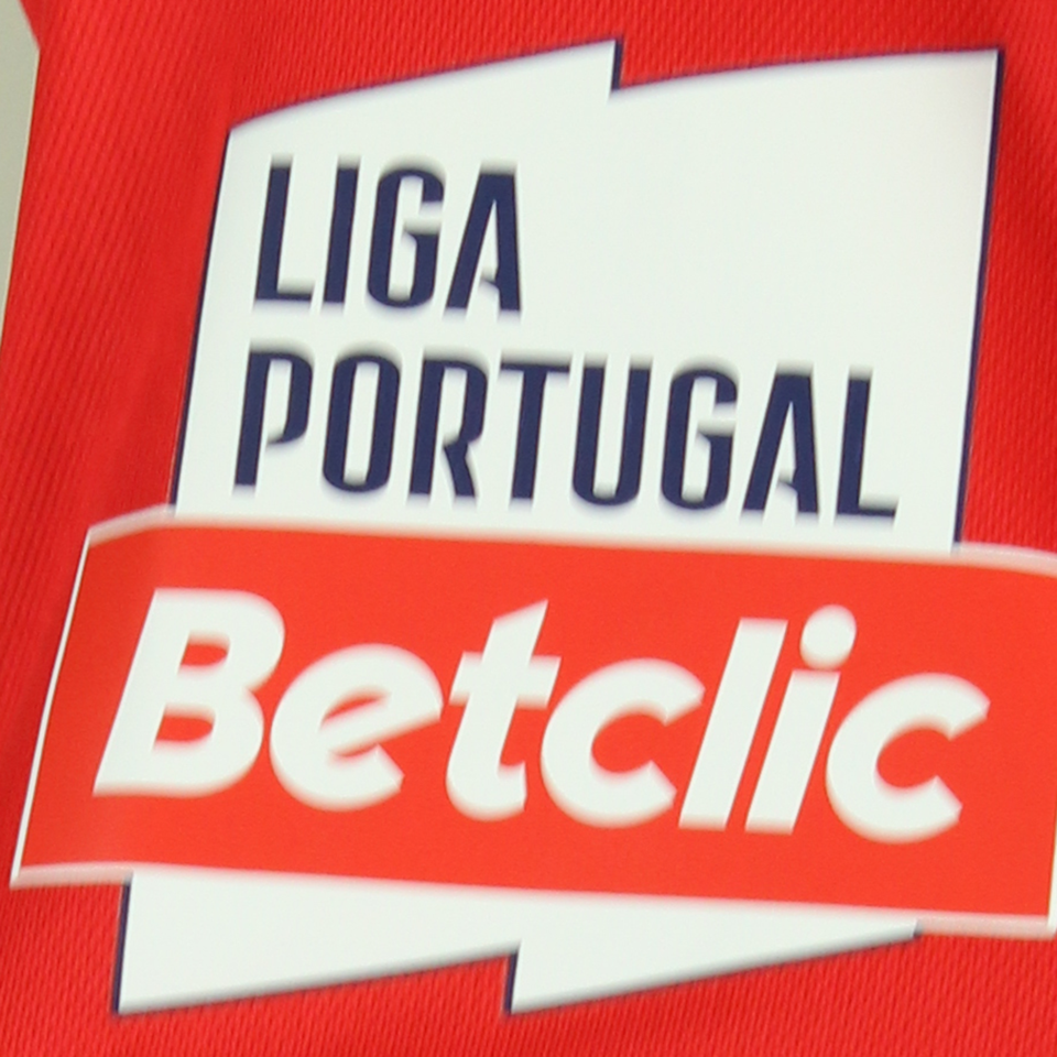 Arthur Mendonça Cabral SL Benfica のシャツ