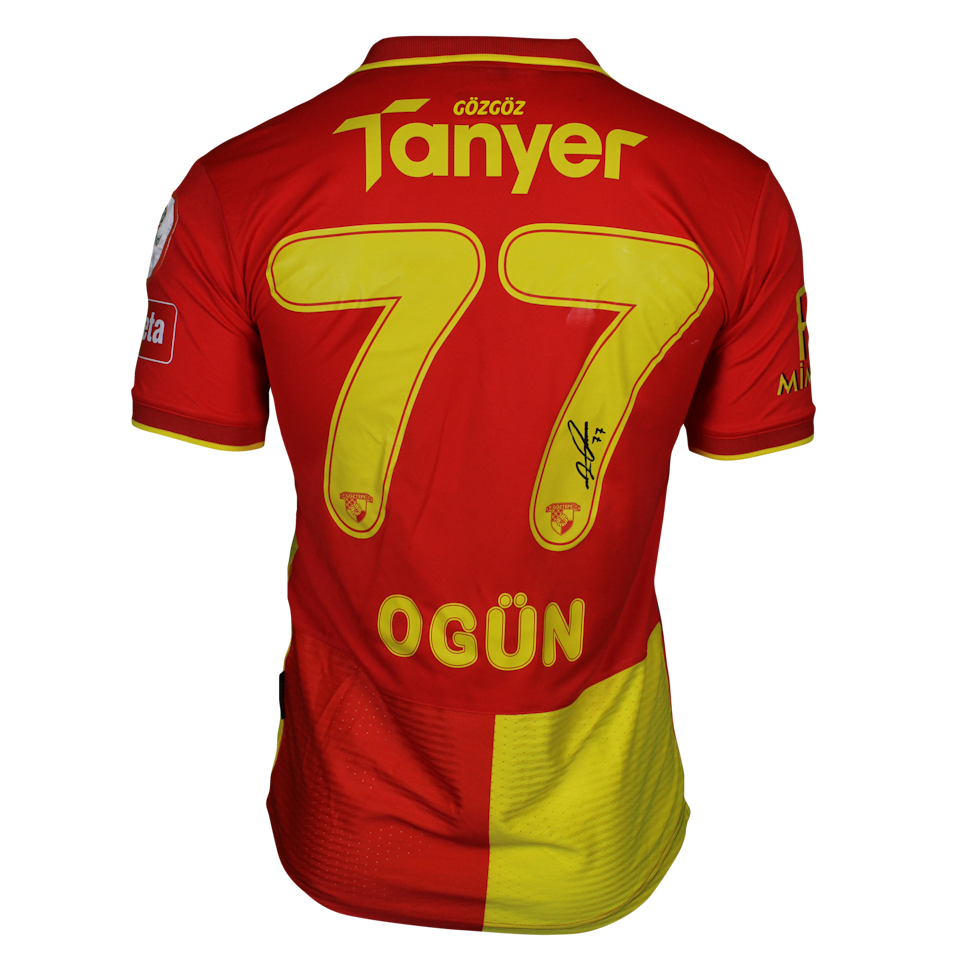 Ogün Bayrak Göztepe shirt
