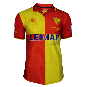 Ogün Bayrak Göztepe shirt