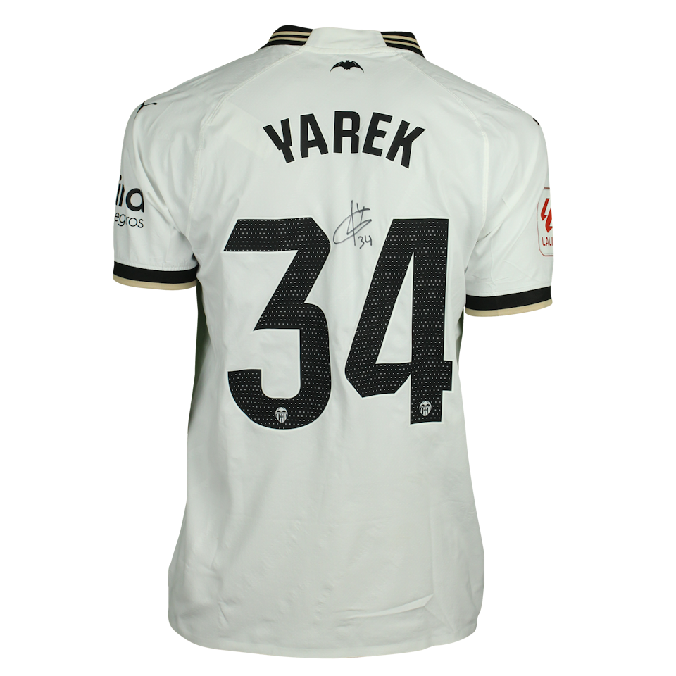 Yarek Gasiorowski Hernandis Valencia CF shirt