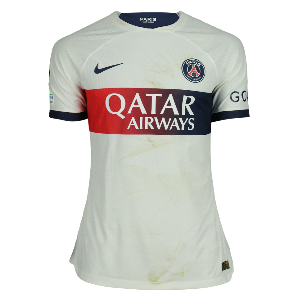 Randal Kolo Muani Paris Saint-Germain forması