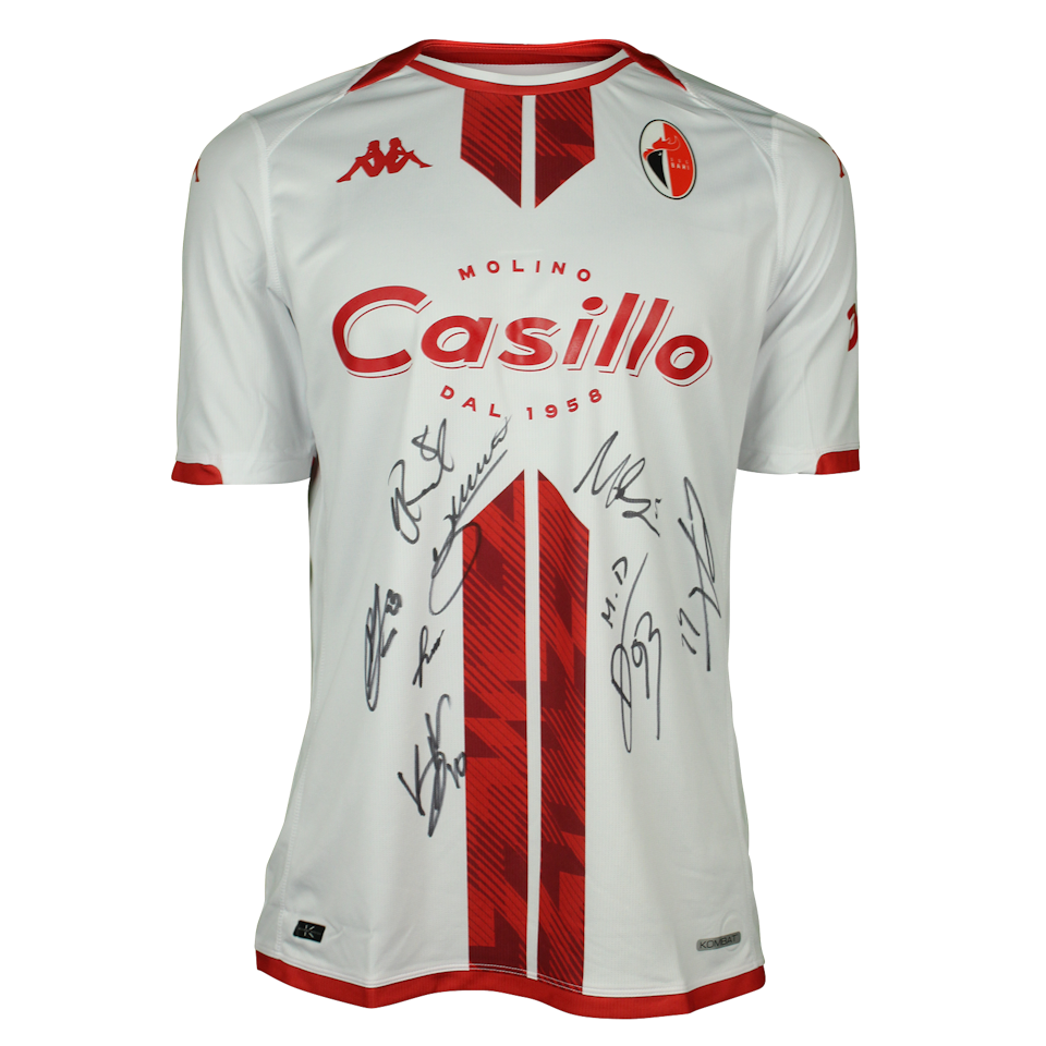 Squad Signed Shirt - 4