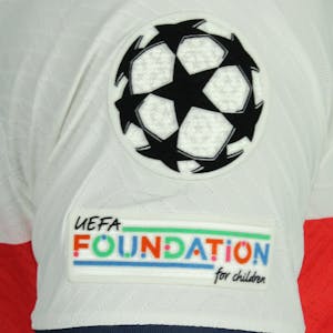 Vitinha Paris Saint-Germain shirt