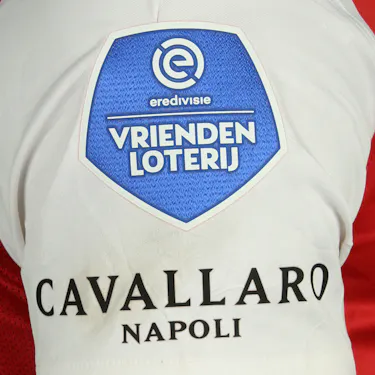 Riechedly Bazoer AZ Alkmaar shirt