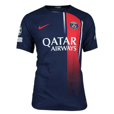 Paris Saint-Germain 팀의 Kylian Mbappé 셔츠