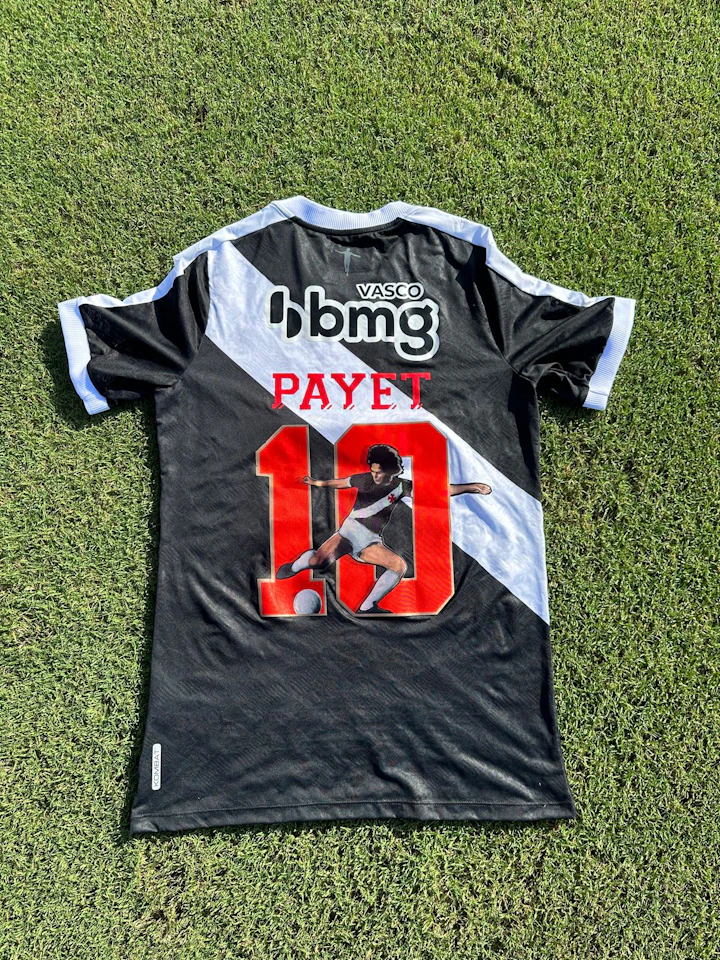 Vasco da Gama Squad Signed Shirt