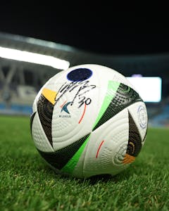 Match Scored Ball `8 - Yong-hui Park 박용희