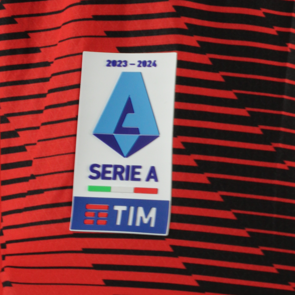 Ismaël Bennacer AC Milan shirt