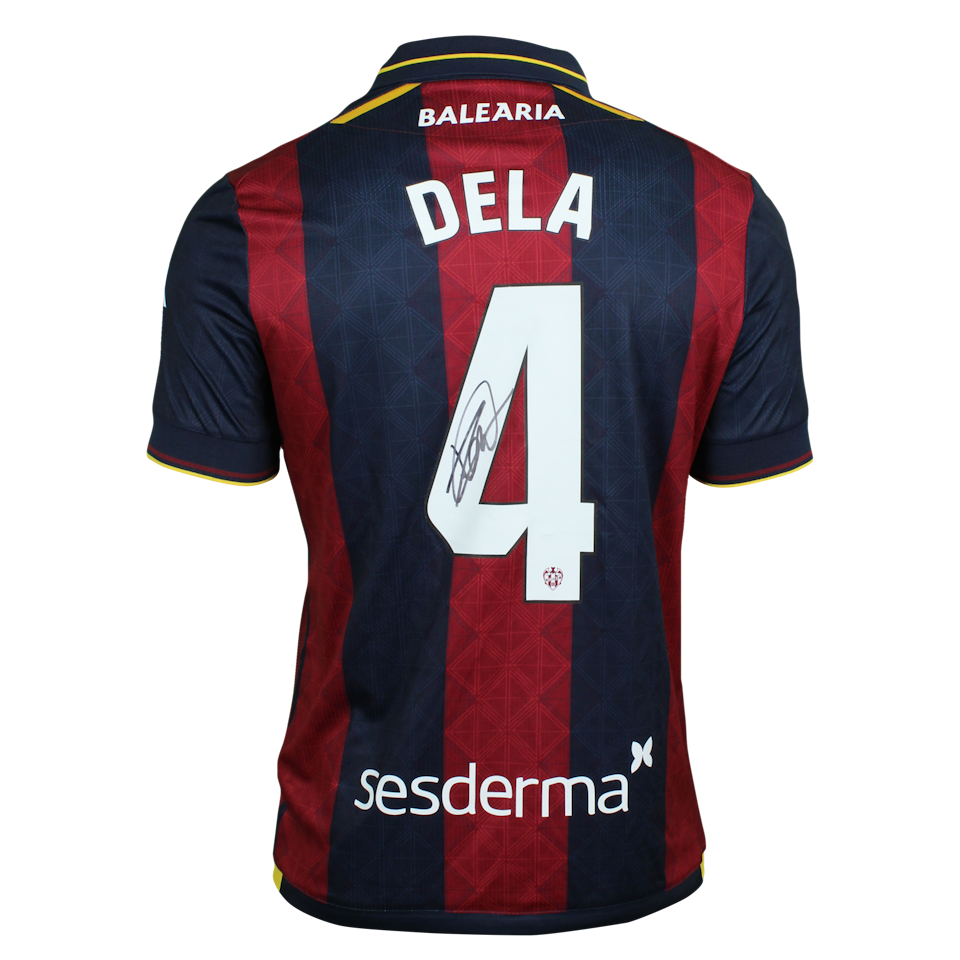 Adrián De la Fuente Levante UD shirt