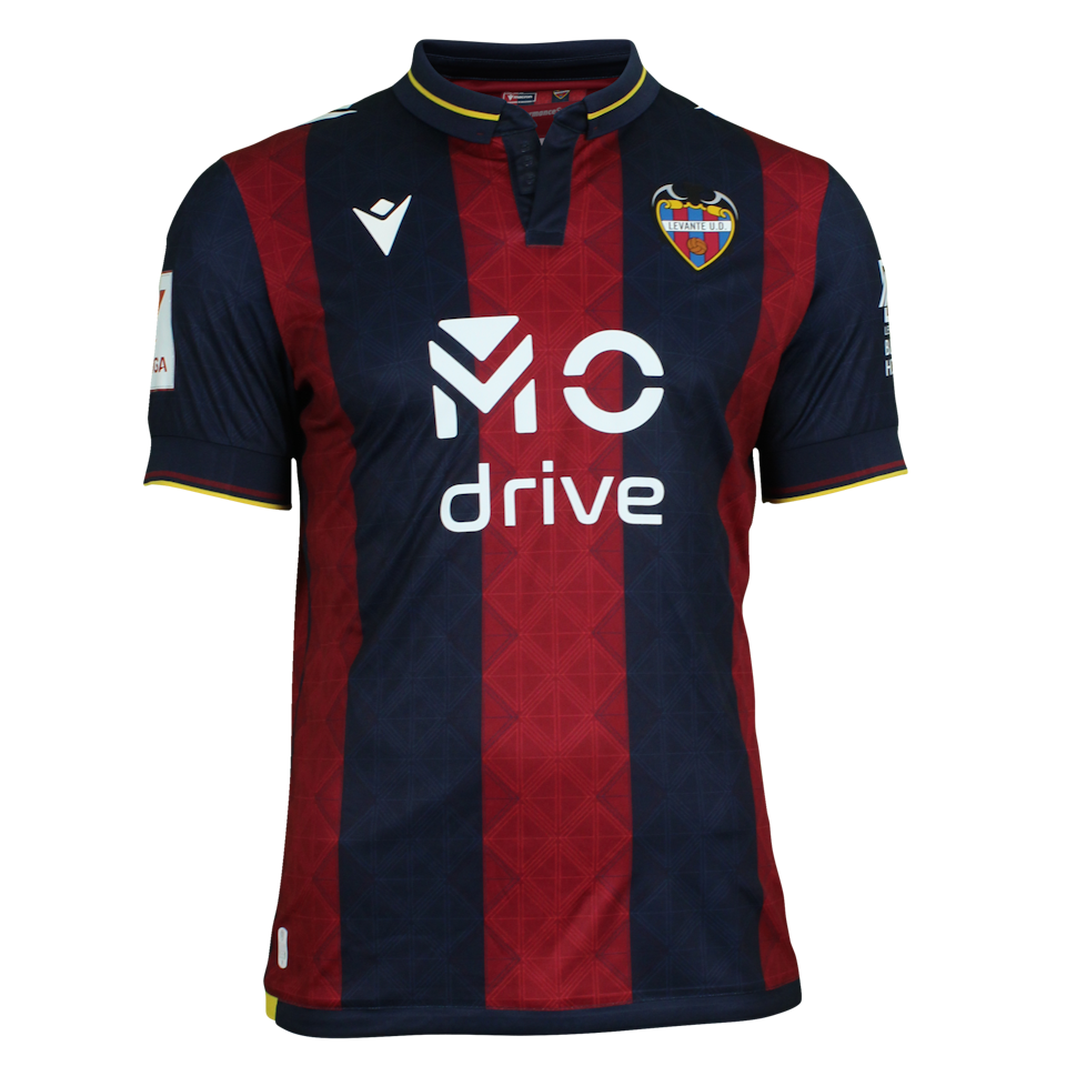 Giorgi Kochorashvili Levante UD shirt