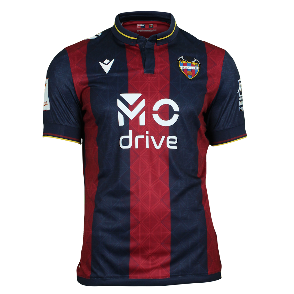 Daniel Gómez Alcón Levante UD shirt