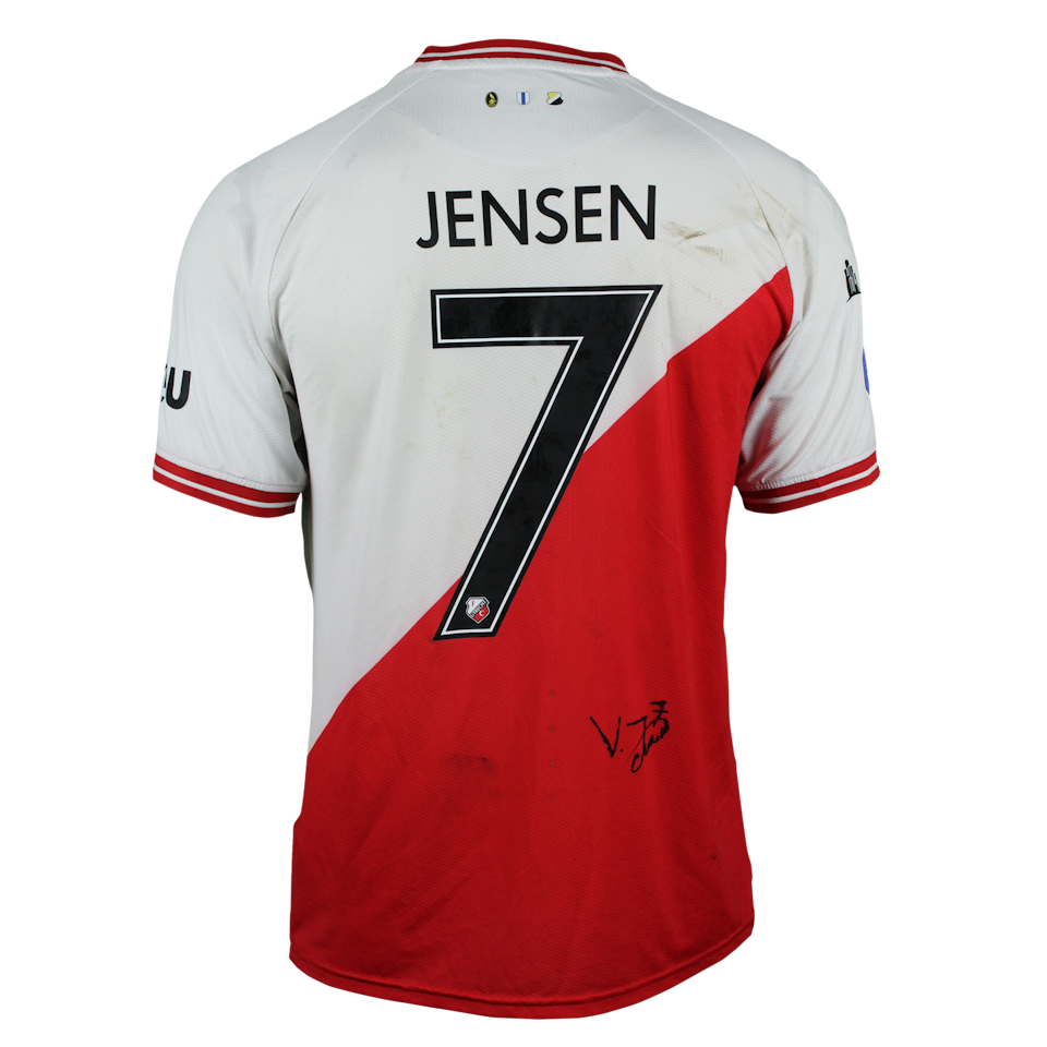 Victor Jensen FC Utrecht shirt
