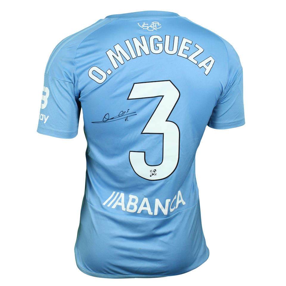 Óscar Mingueza RC Celta camisa.