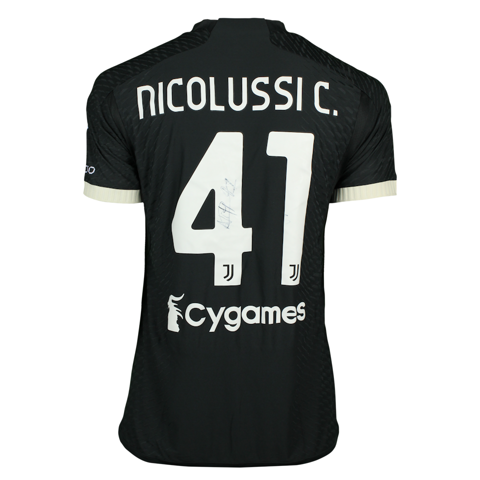 Hans Nicolussi Caviglia Juventus FC shirt