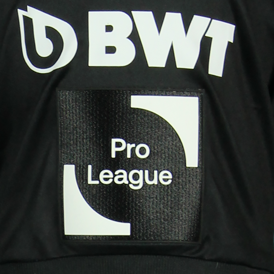Raphael Onyedika Club Brugge shirt