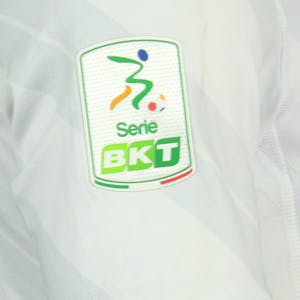 Francesco Pio Esposito Spezia Calcio shirt