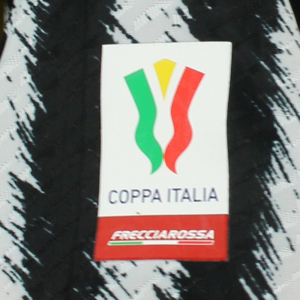 Hans Nicolussi Caviglia Juventus FC shirt