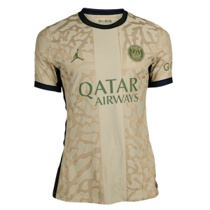 Paris Saint-Germain 팀의 Carlos Soler 셔츠