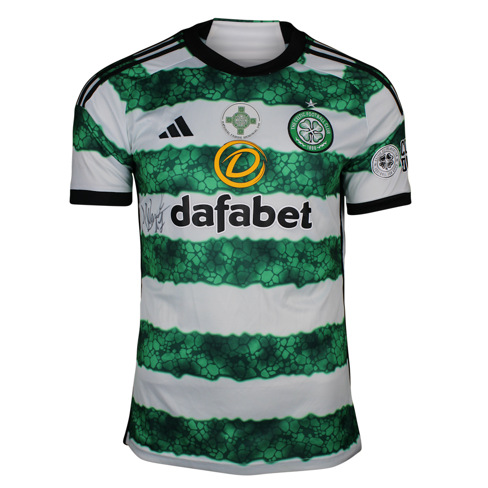 Maik Nawrocki Celtic shirt