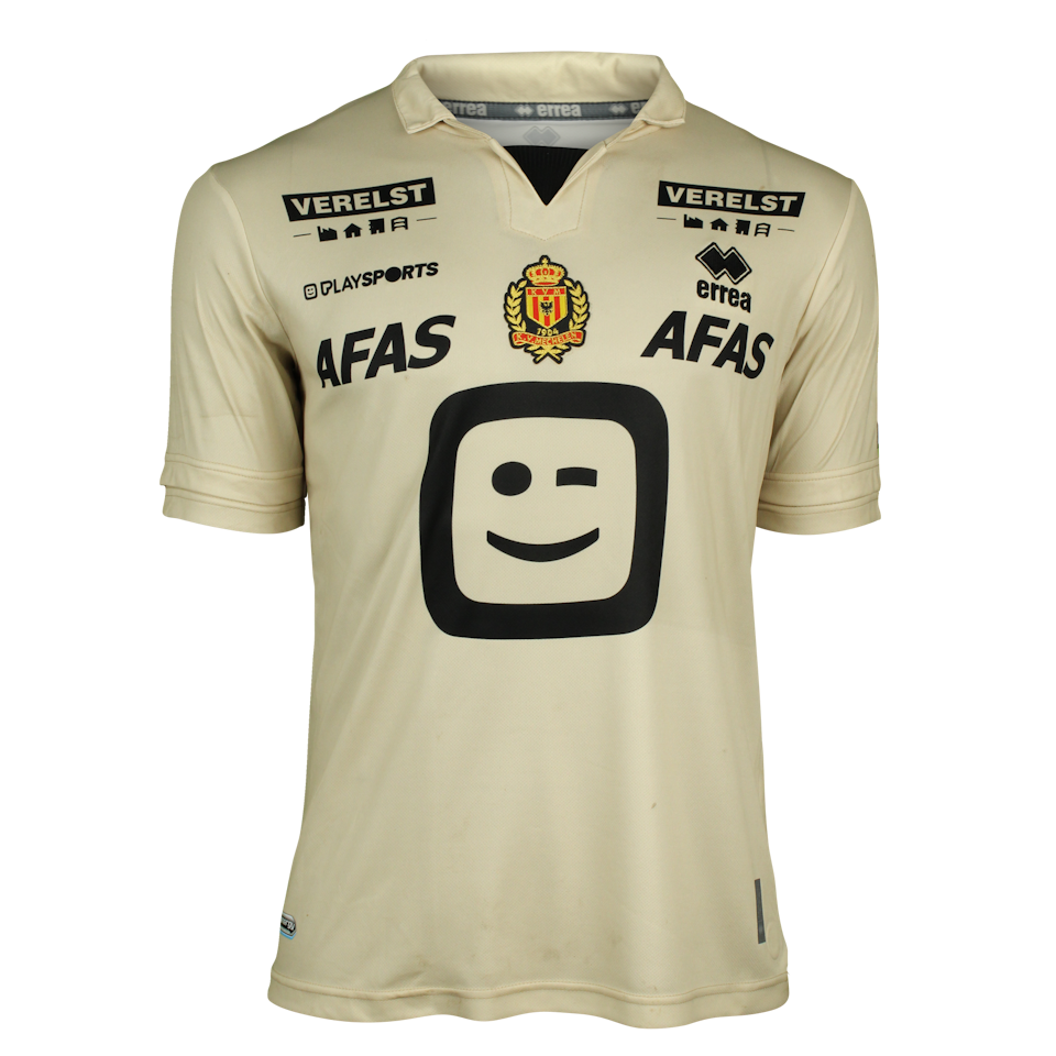 Ngal'ayel Mukau KV Mechelen jersey