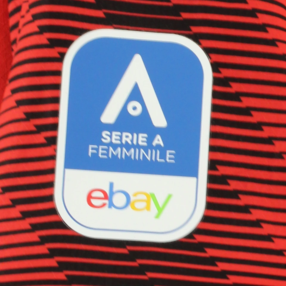 来自AC Milan Women的Laura Fusetti球衣