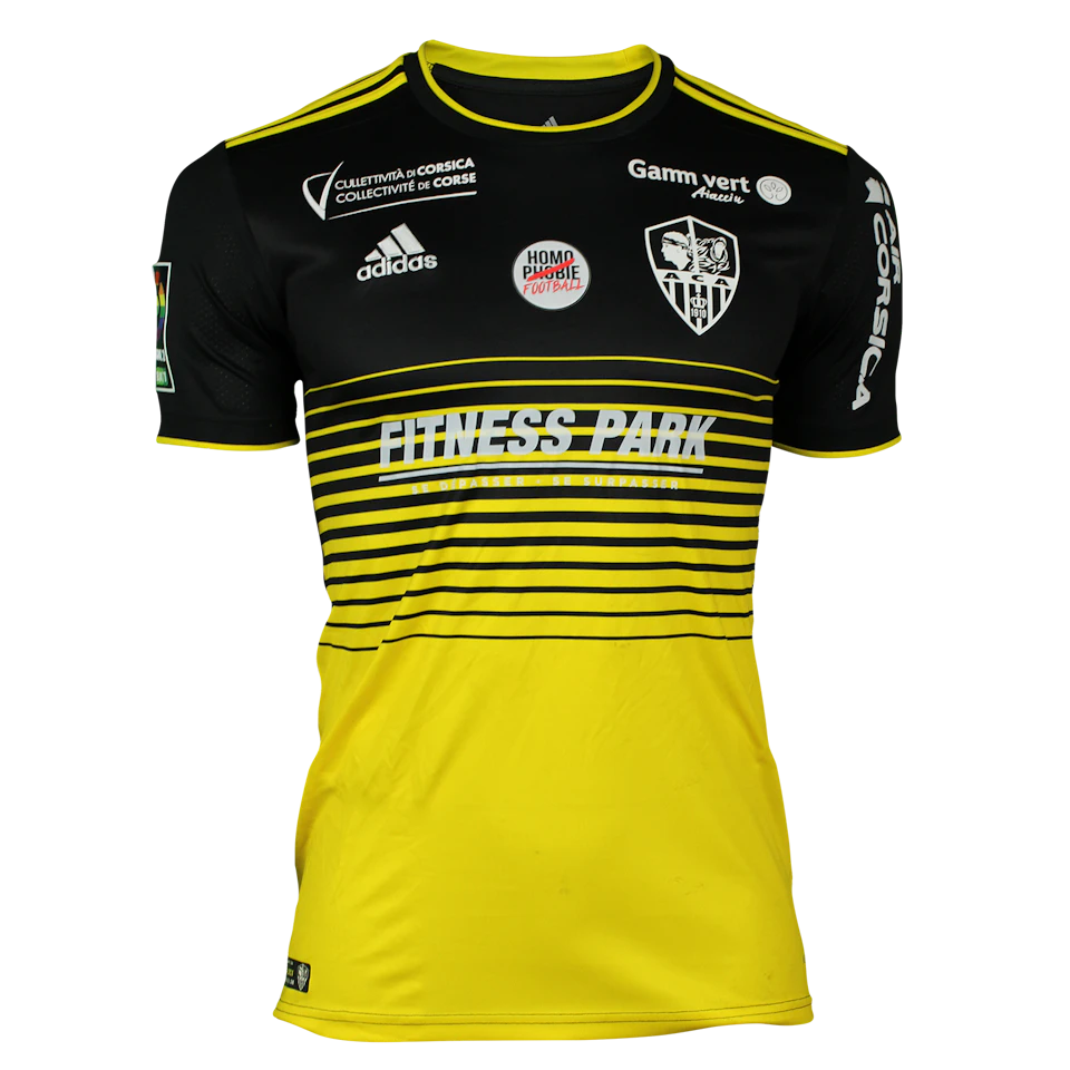 来自AC Ajaccio的Mohamed Youssouf球衣