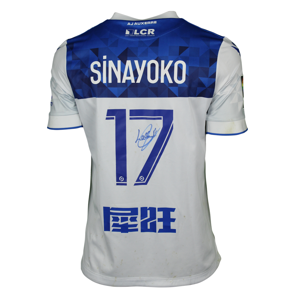 Lassine Sinayoko AJ Auxerre shirt