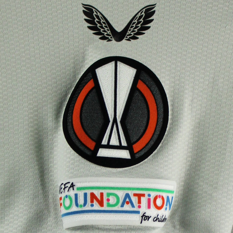 Robert Andrich Bayer Leverkusen shirt