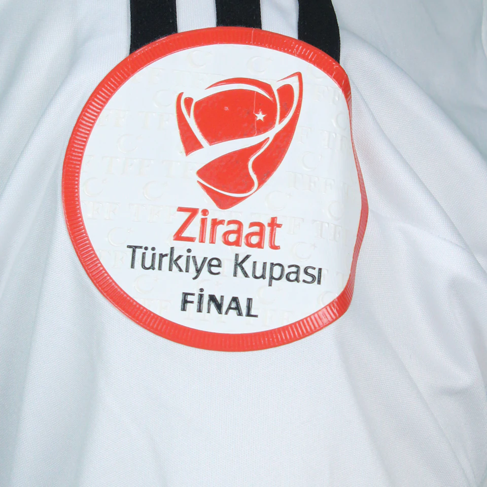 Beşiktaş JK-Trikot von Cenk Tosun