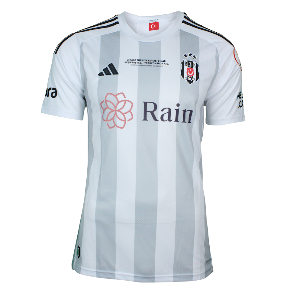 Demir Ege Tıknaz Beşiktaş JK forması