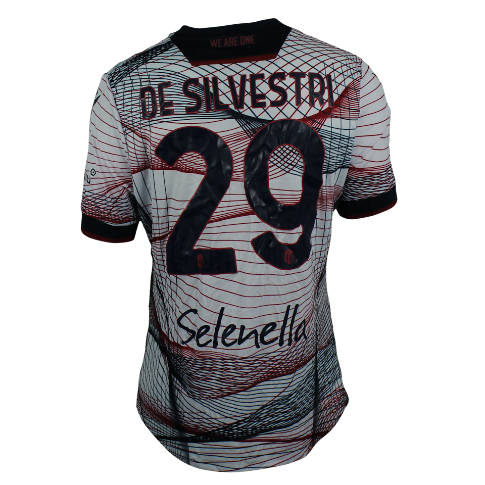 Lorenzo De Silvestri Bologna Fc 1909 shirt