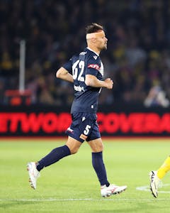 Damien Da Silva Melbourne Victory shirt